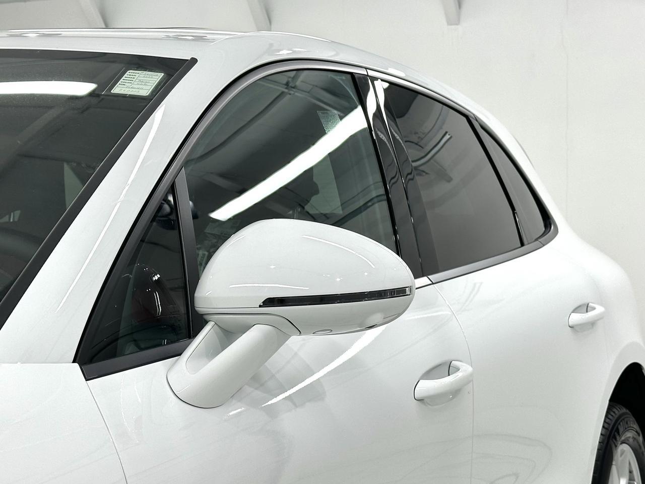 2026 Porsche Macan Newark DE