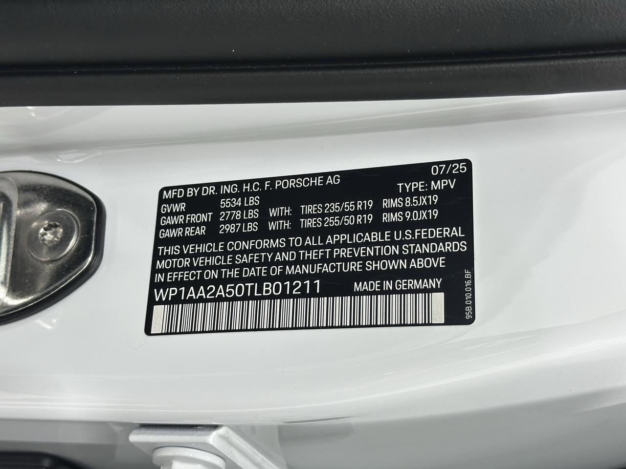 2026 Porsche Macan Newark DE