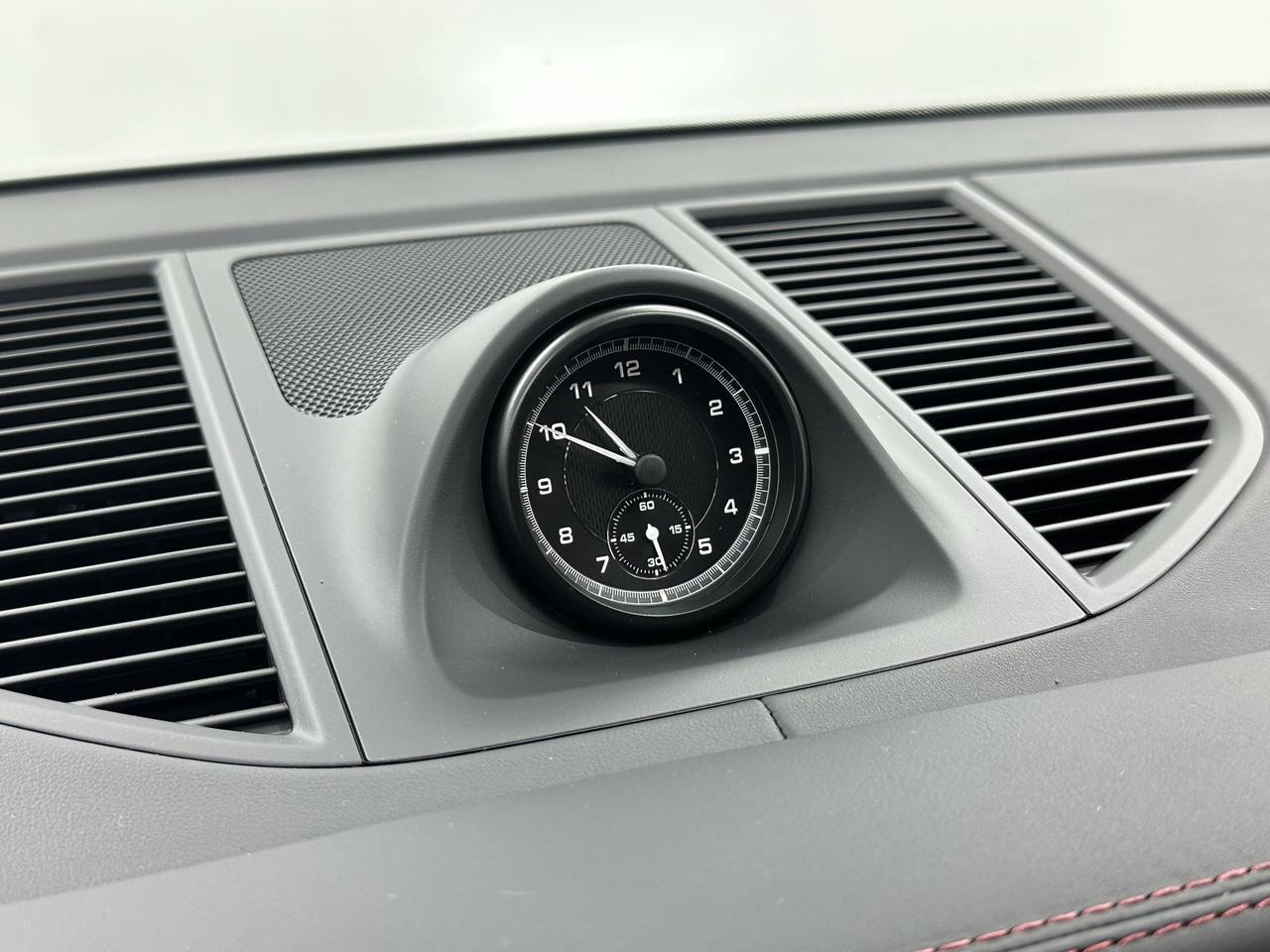 2026 Porsche Macan Newark DE