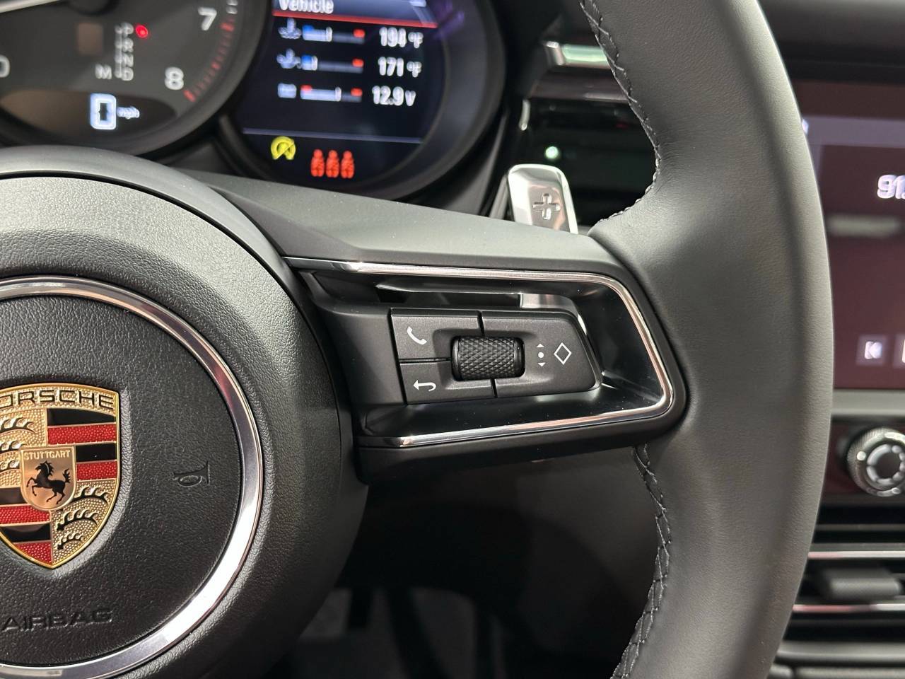 2026 Porsche Macan Newark DE