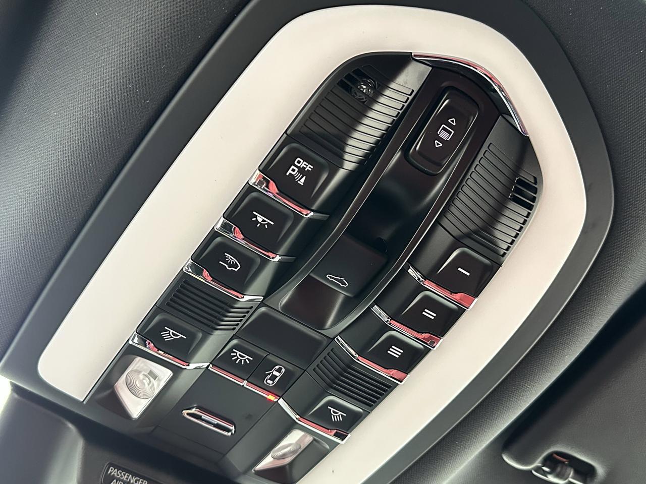 2026 Porsche Macan Newark DE