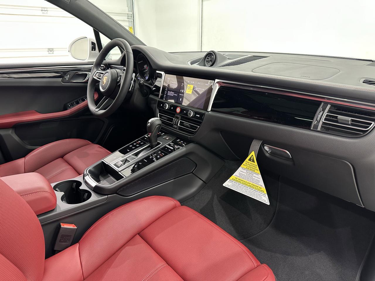 2026 Porsche Macan Newark DE