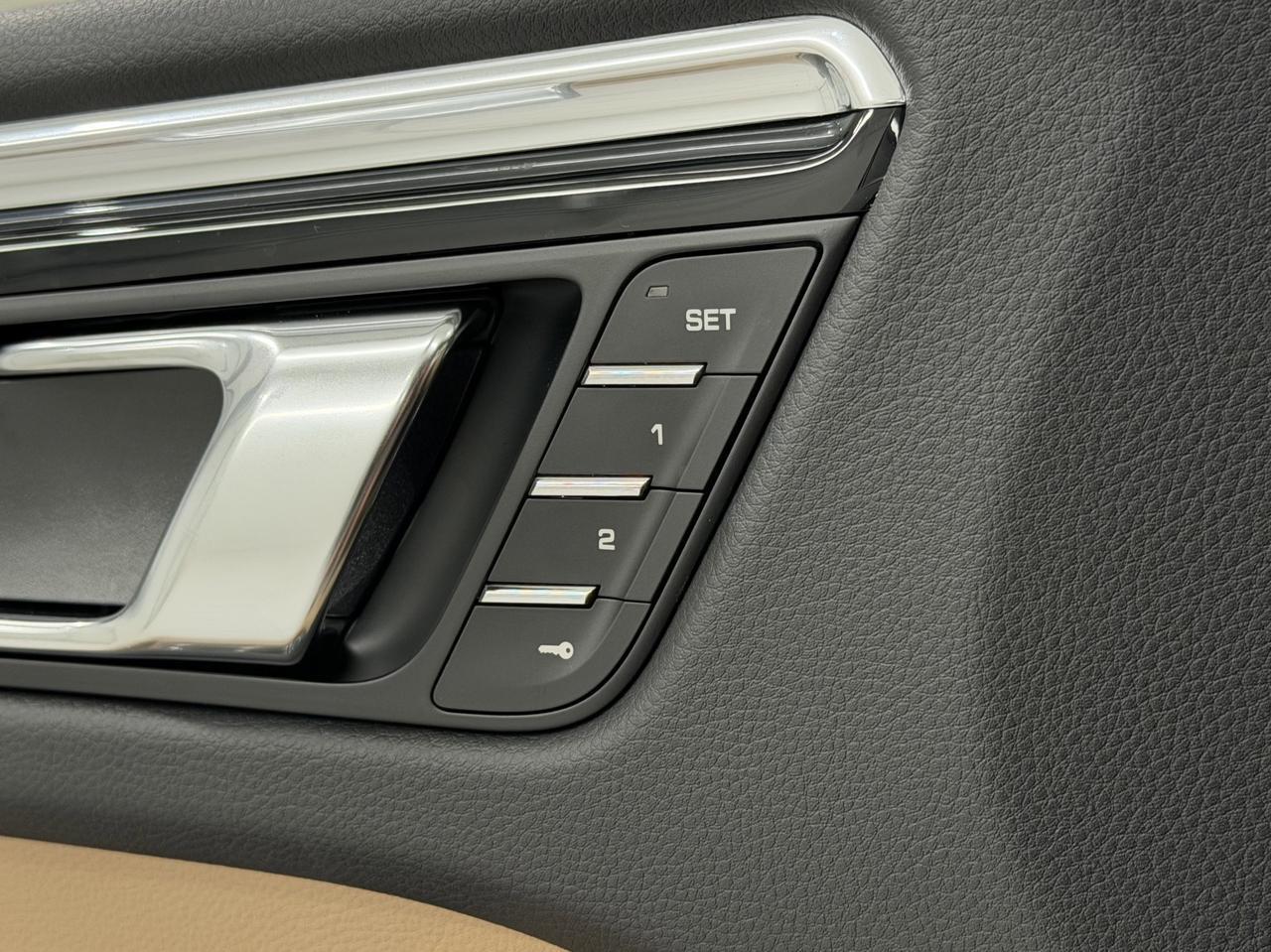 2026 Porsche Macan Newark DE