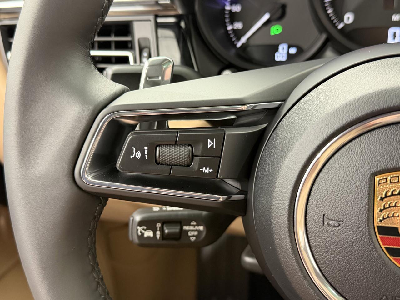 2026 Porsche Macan Newark DE