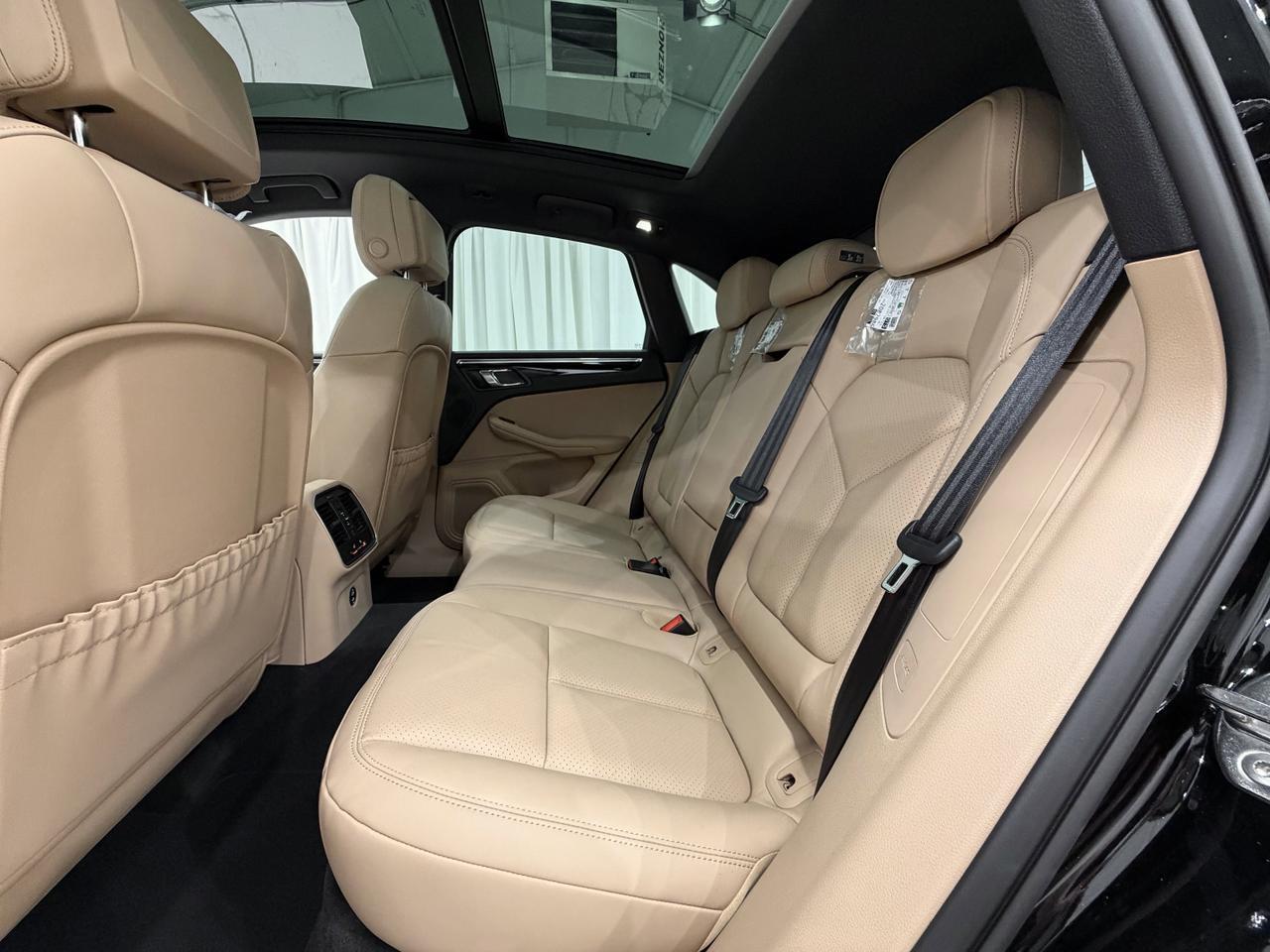 2026 Porsche Macan Newark DE