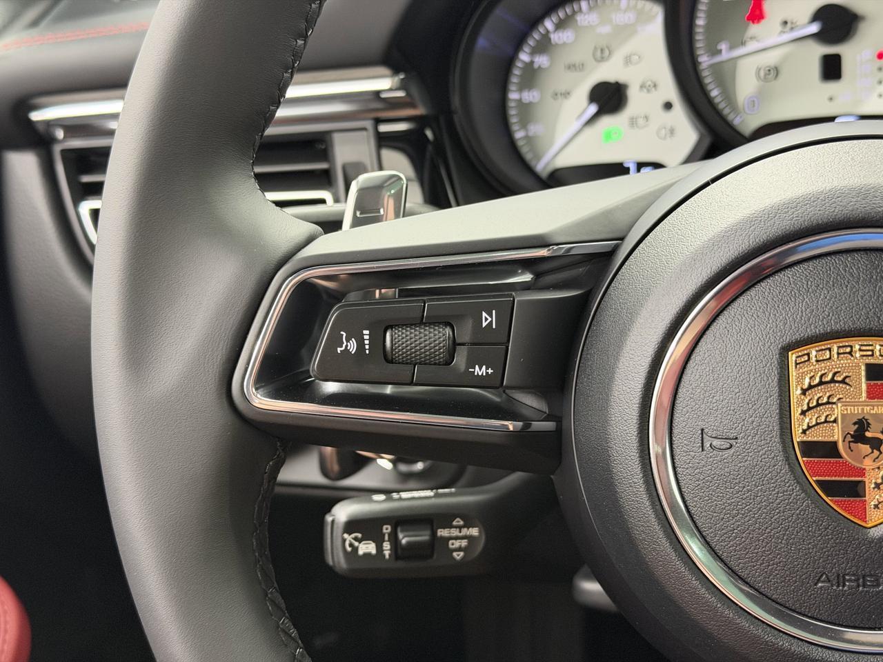 2026 Porsche Macan Newark DE