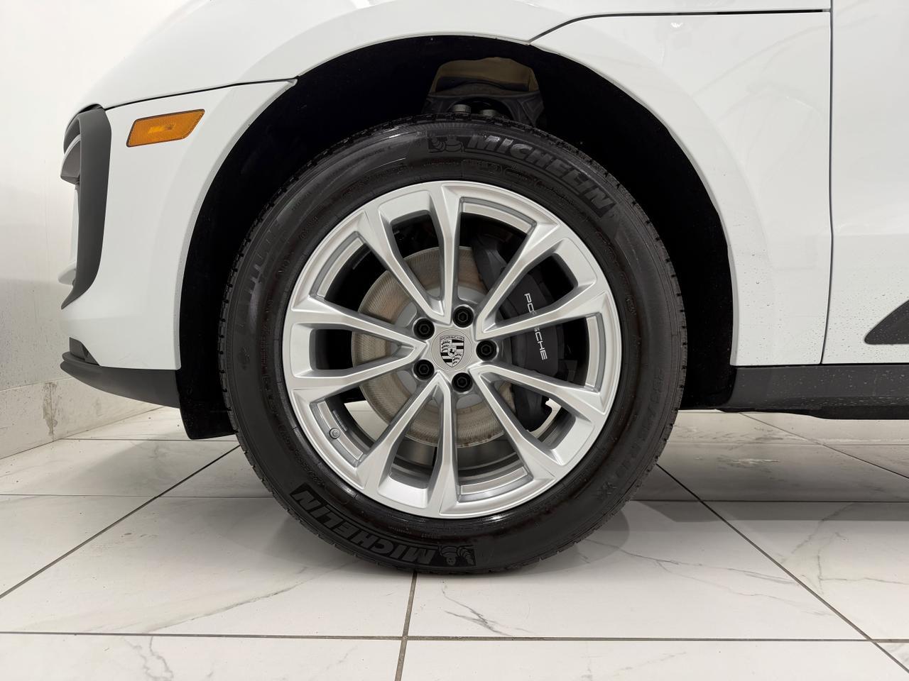 2026 Porsche Macan Newark DE