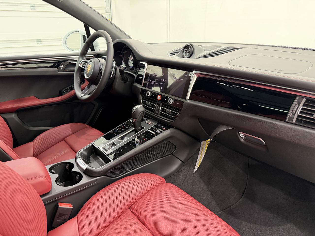 2026 Porsche Macan Newark DE