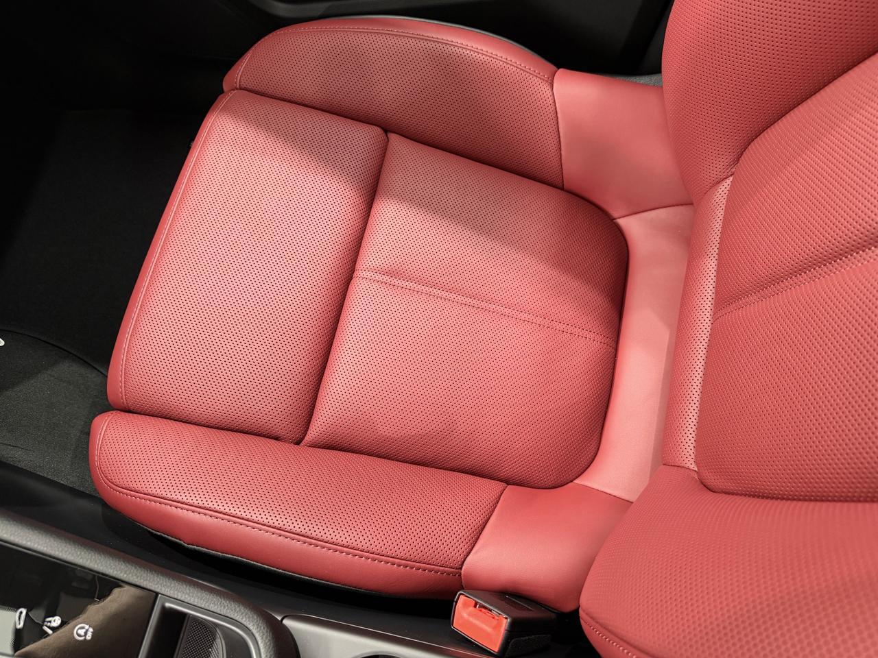 2026 Porsche Macan Newark DE