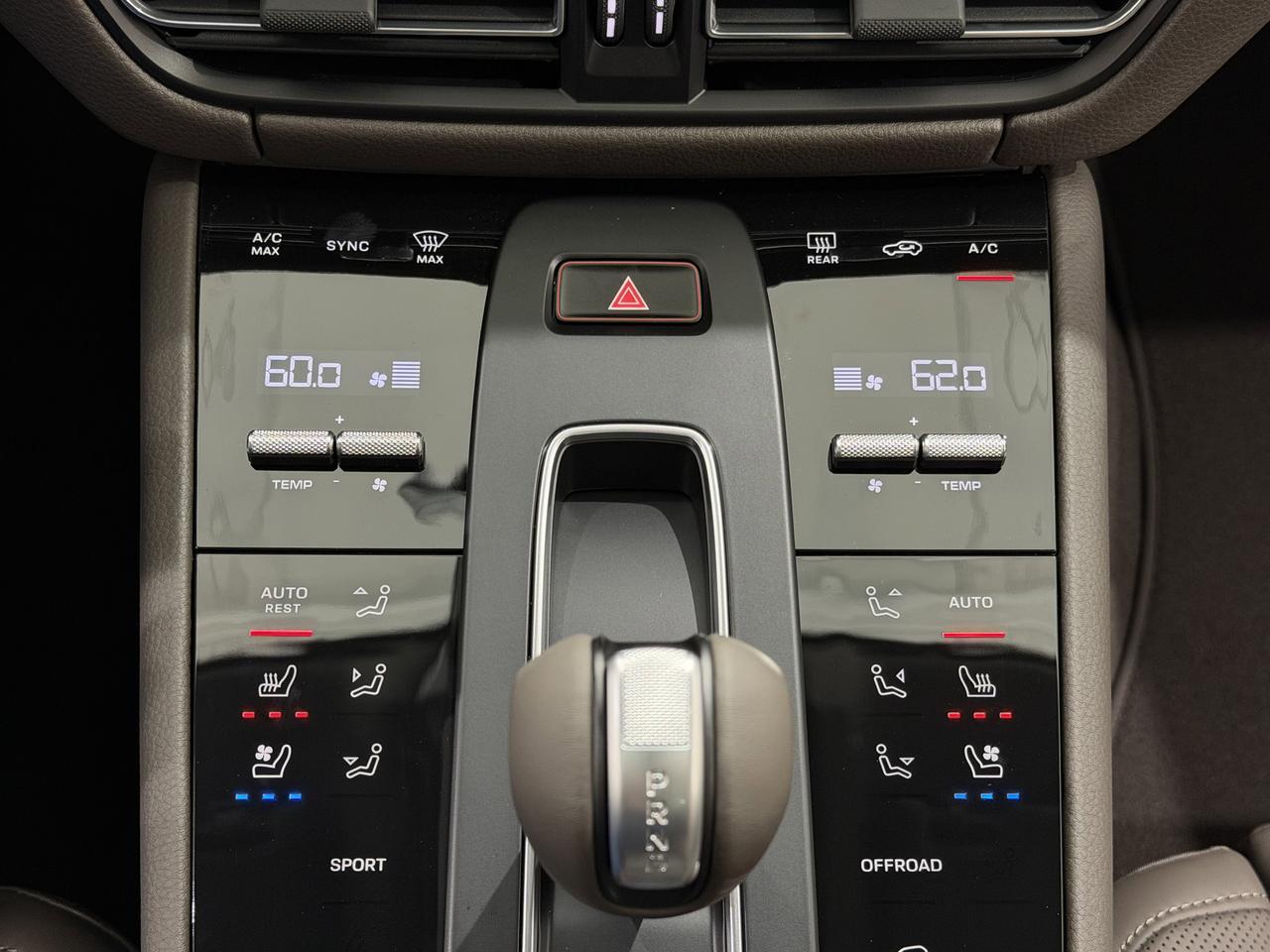 2026 Porsche Macan Newark DE