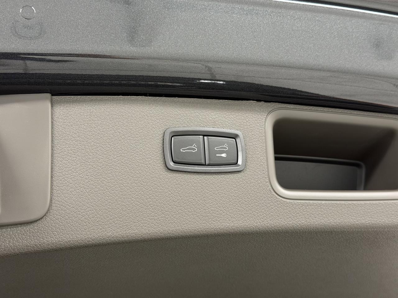 2026 Porsche Macan Newark DE