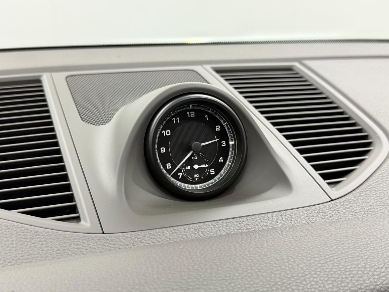 2026 Porsche Macan Newark DE