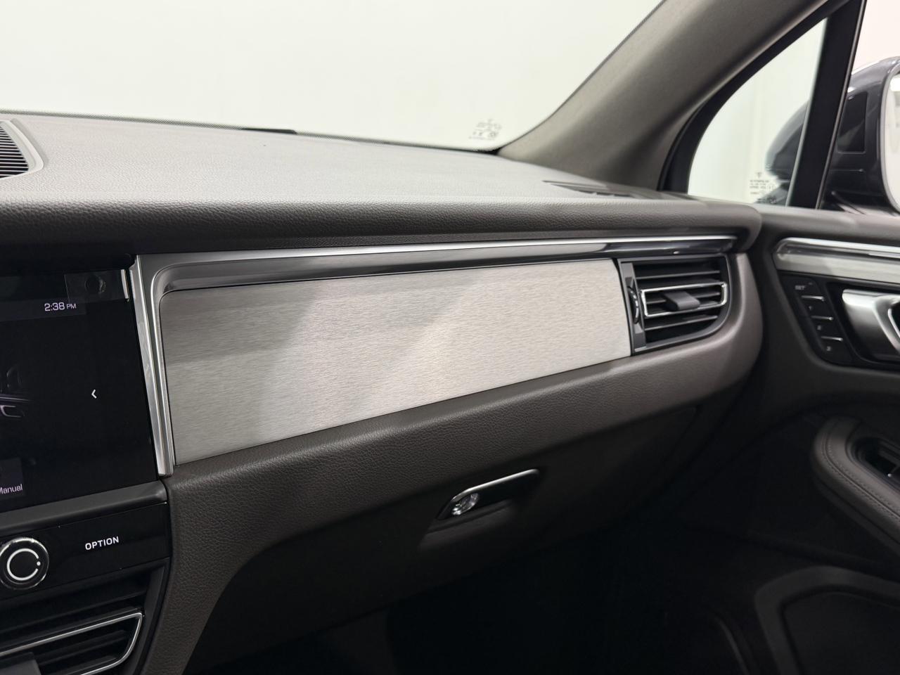 2026 Porsche Macan Newark DE