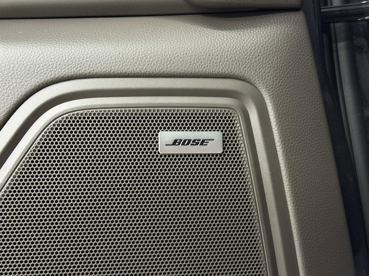 2026 Porsche Macan Newark DE