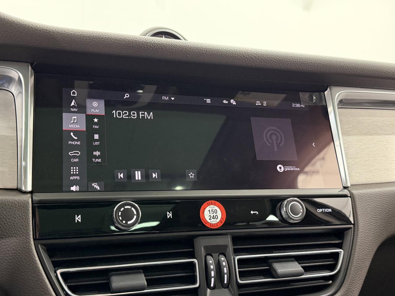 2026 Porsche Macan Newark DE