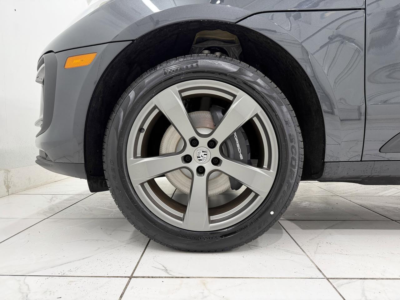 2026 Porsche Macan Newark DE