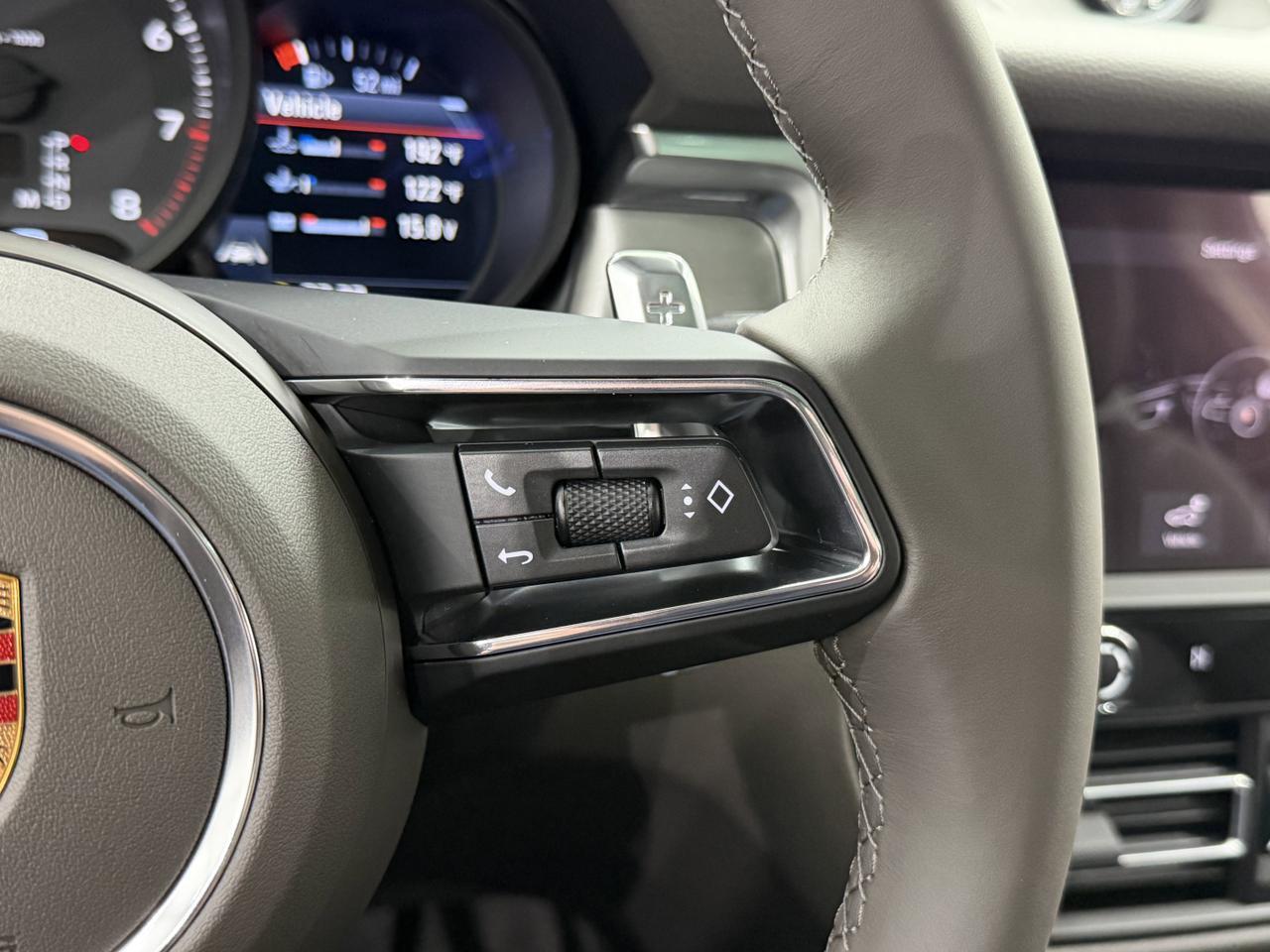 2026 Porsche Macan Newark DE