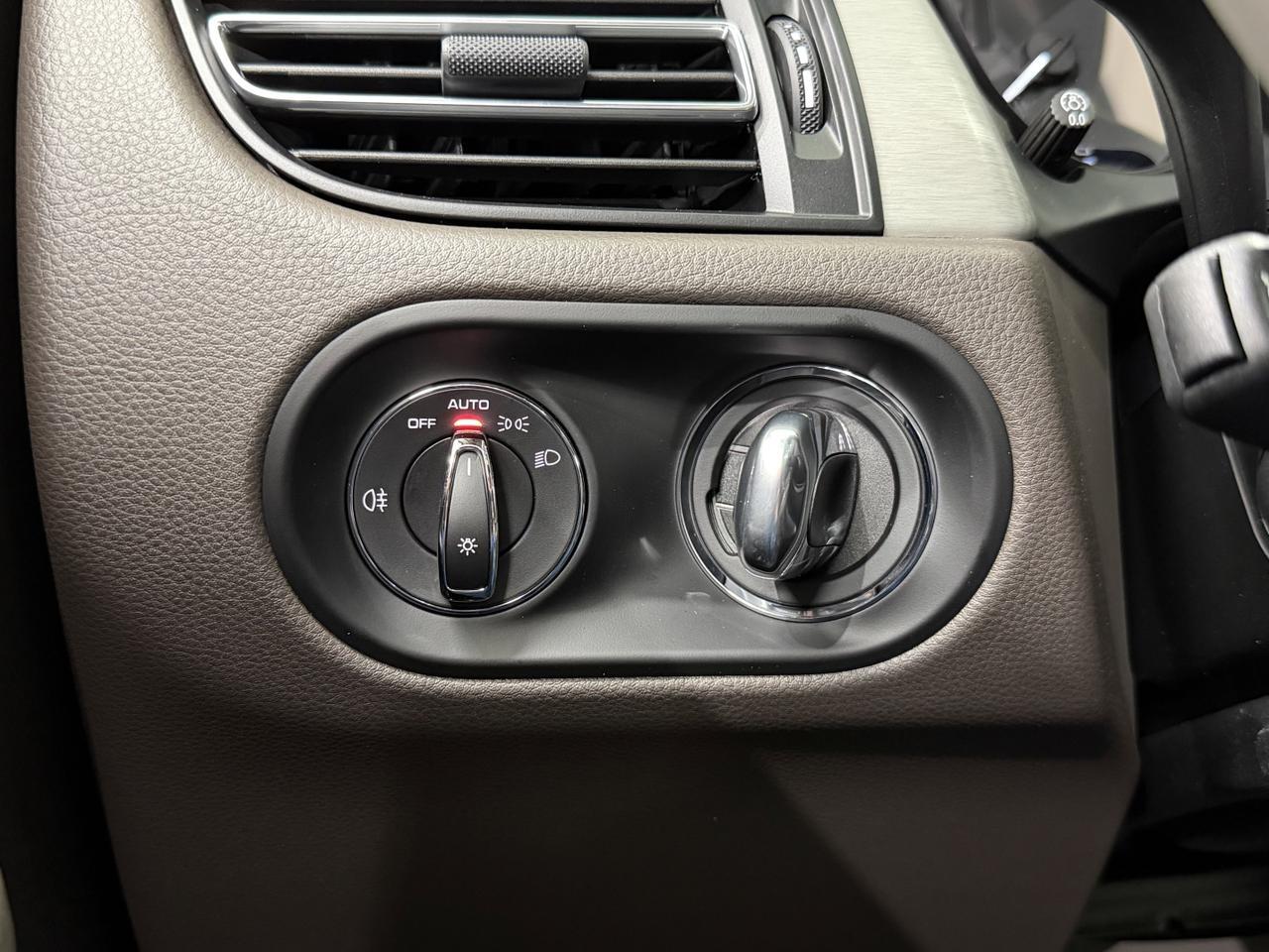 2026 Porsche Macan Newark DE