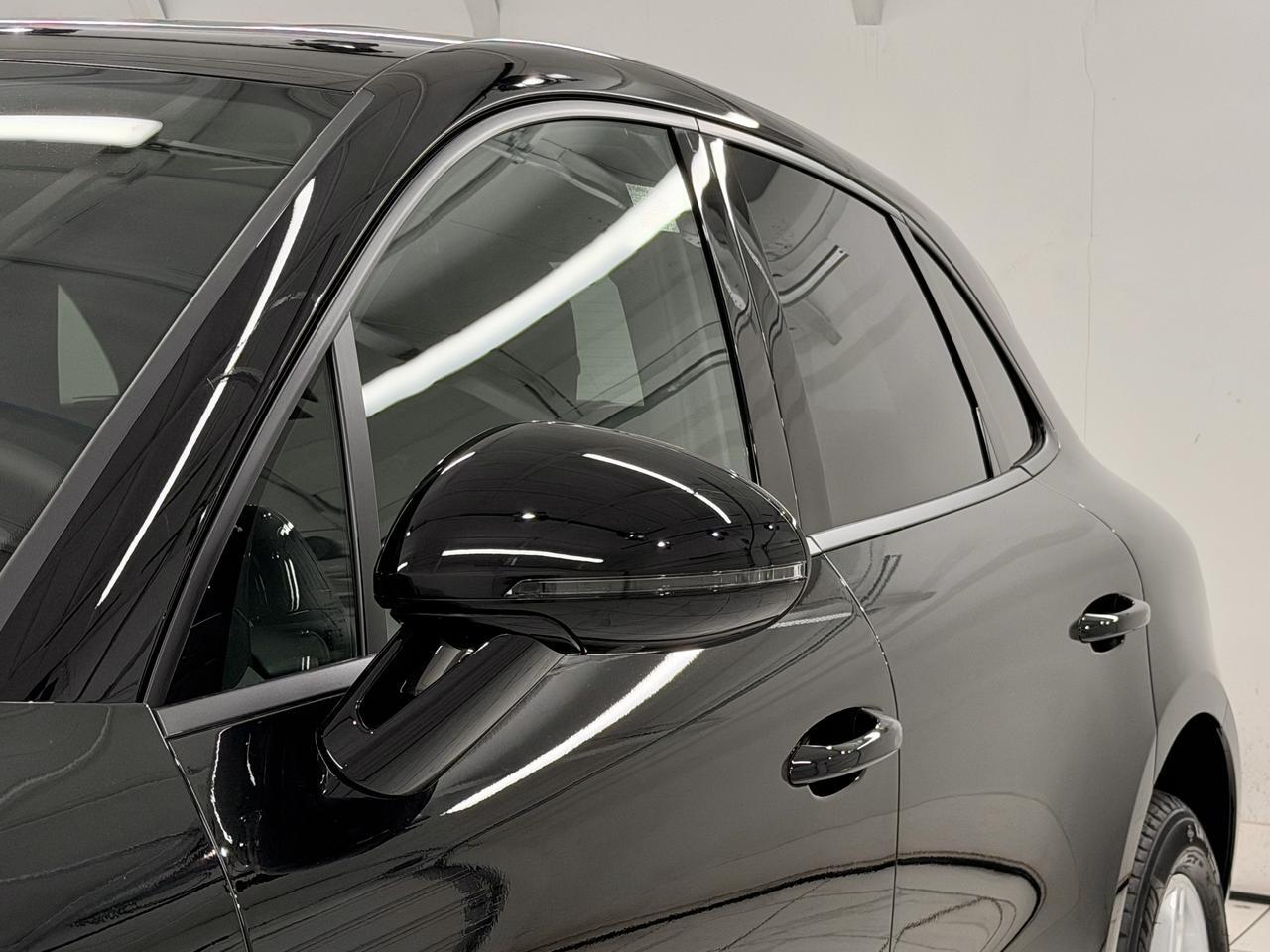 2026 Porsche Macan Newark DE