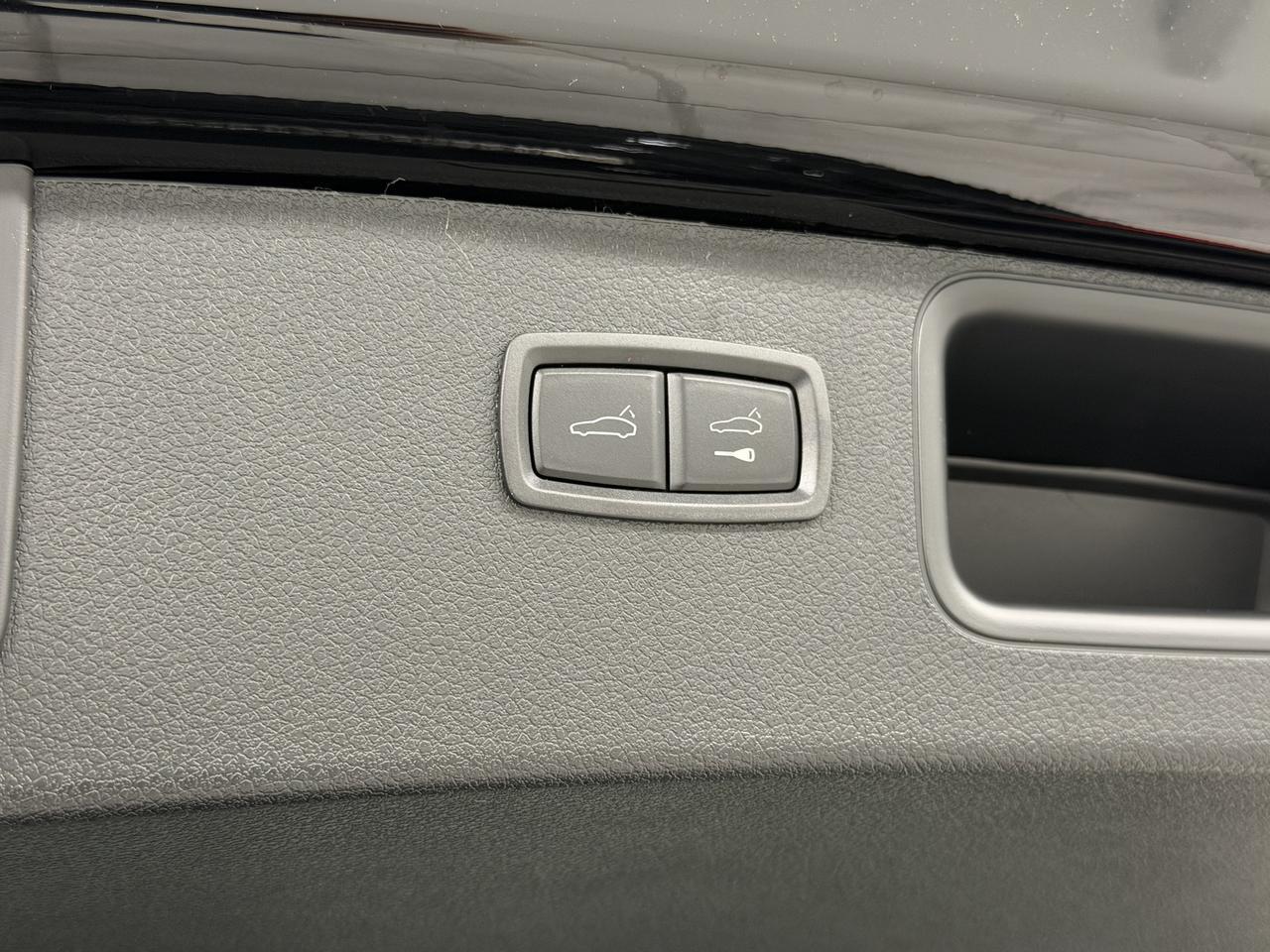 2026 Porsche Macan Newark DE