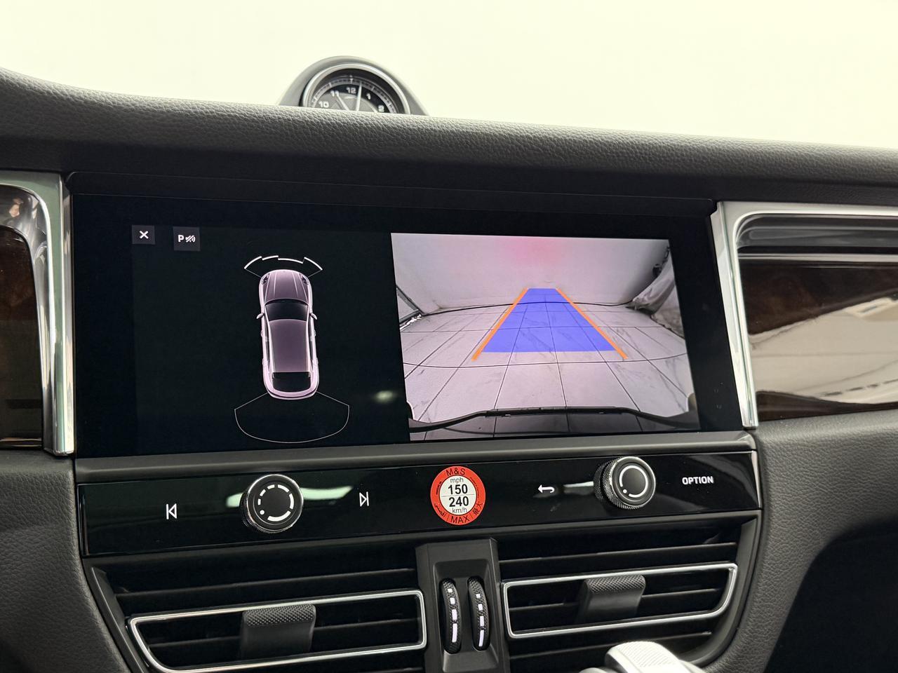 2026 Porsche Macan Newark DE