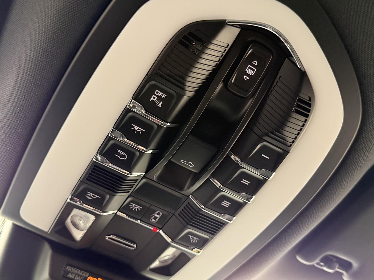 2026 Porsche Macan Newark DE