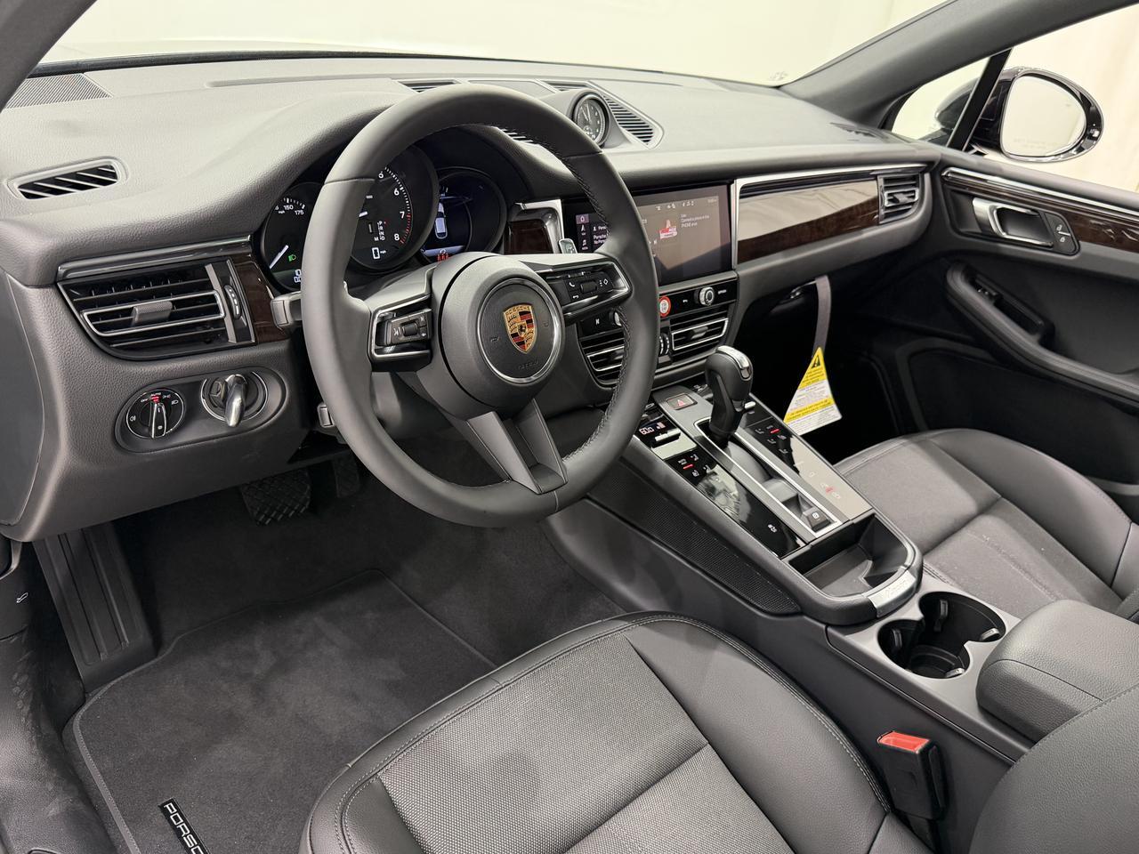 2026 Porsche Macan Newark DE