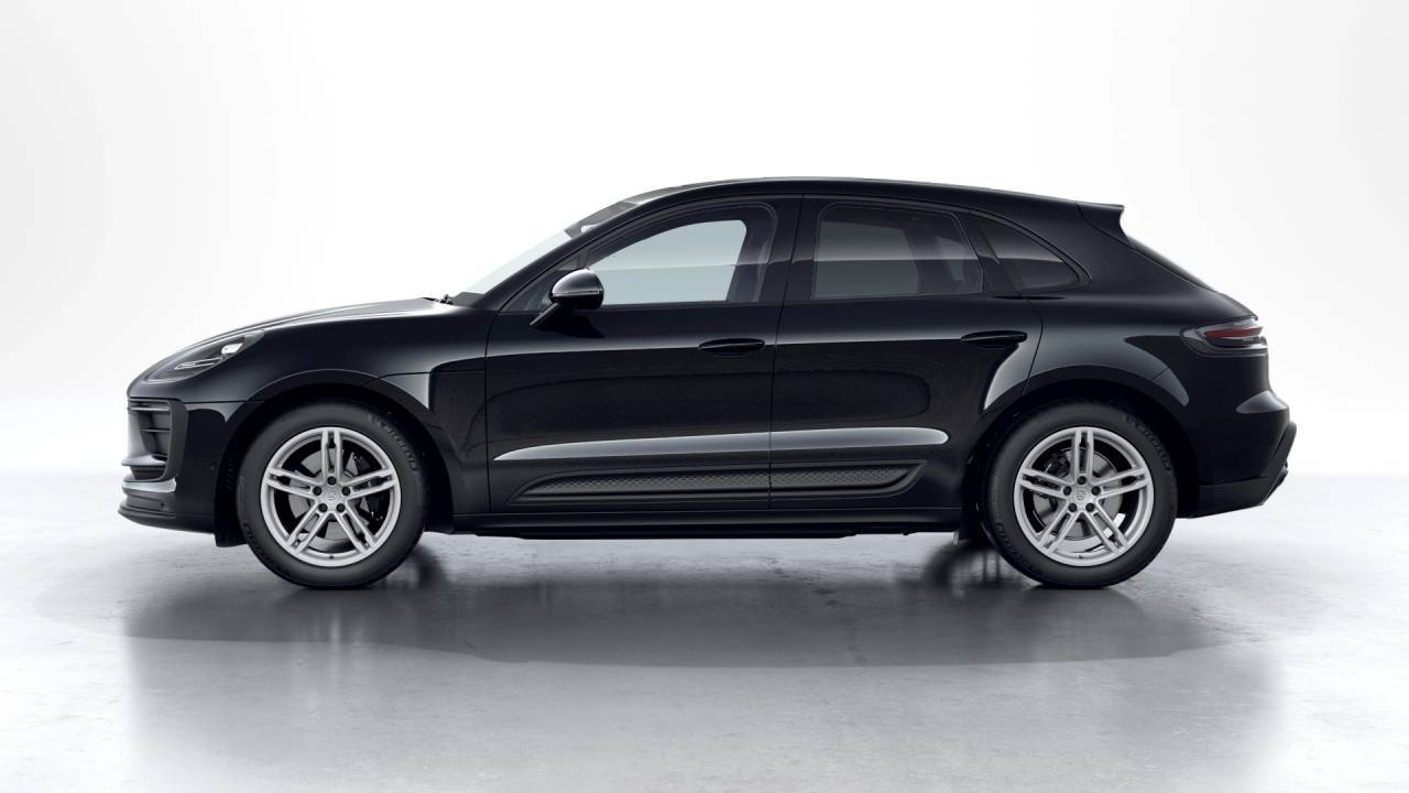 2026 Porsche Macan Newark DE