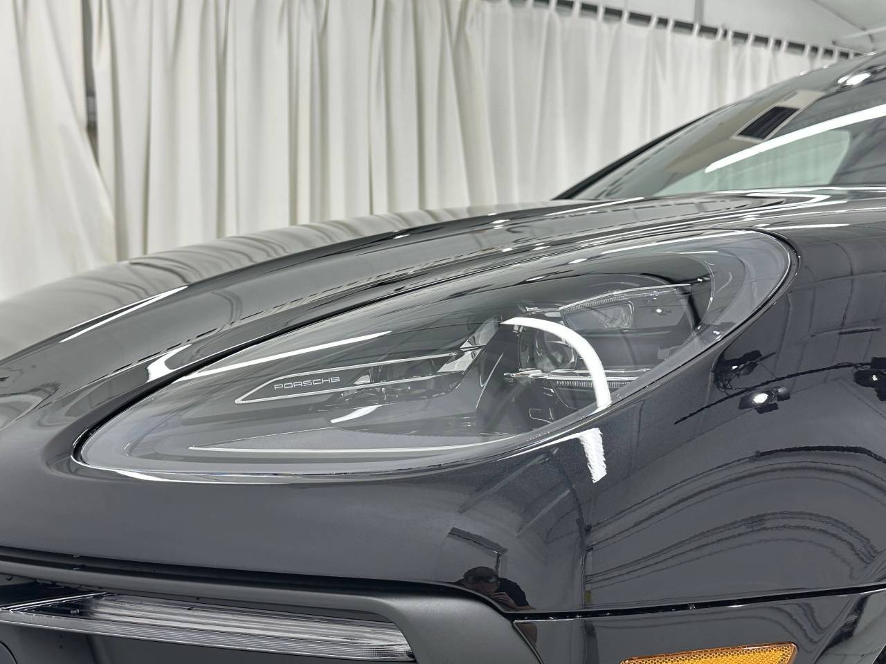 2026 Porsche Macan Newark DE