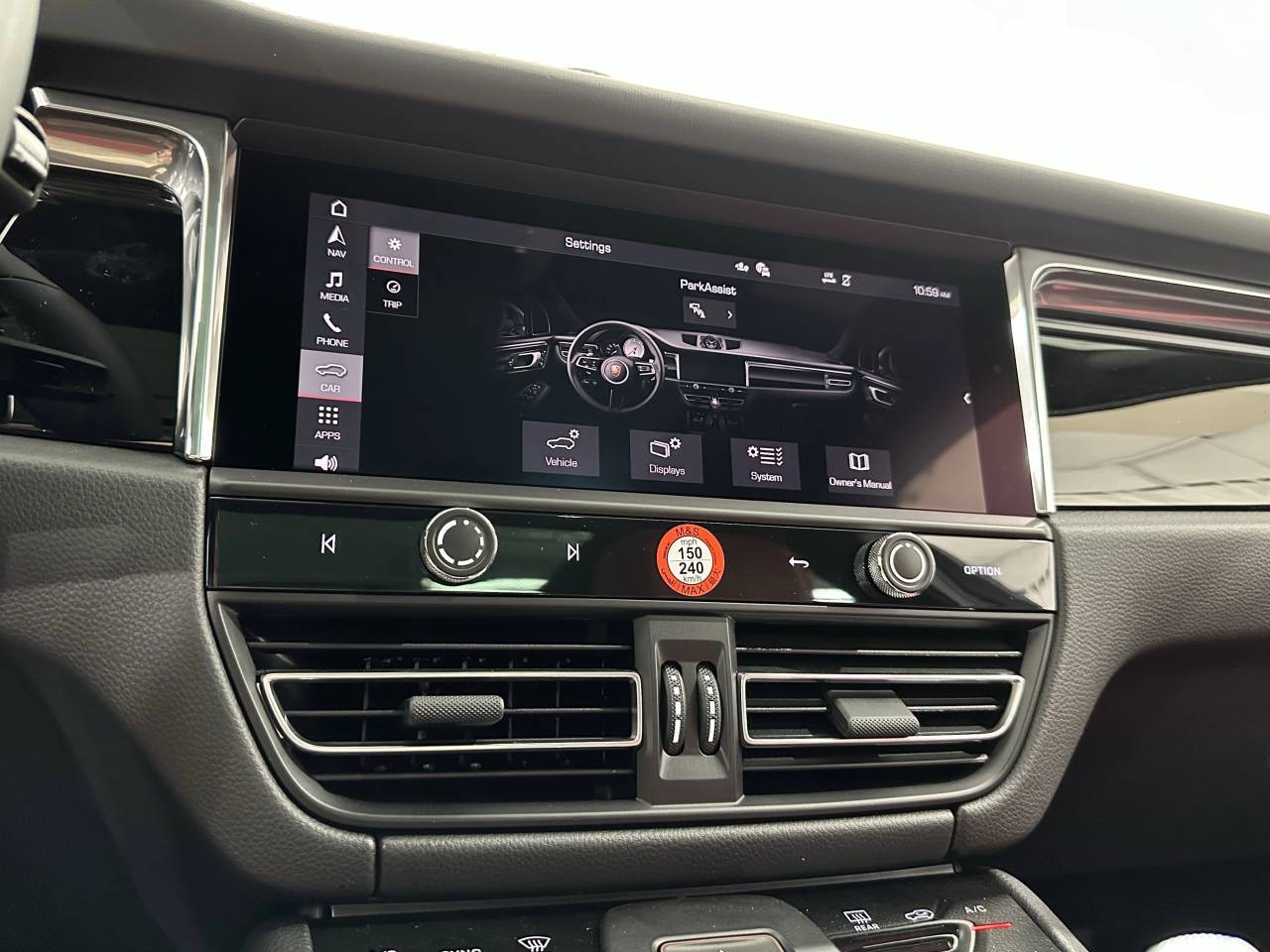2026 Porsche Macan Newark DE
