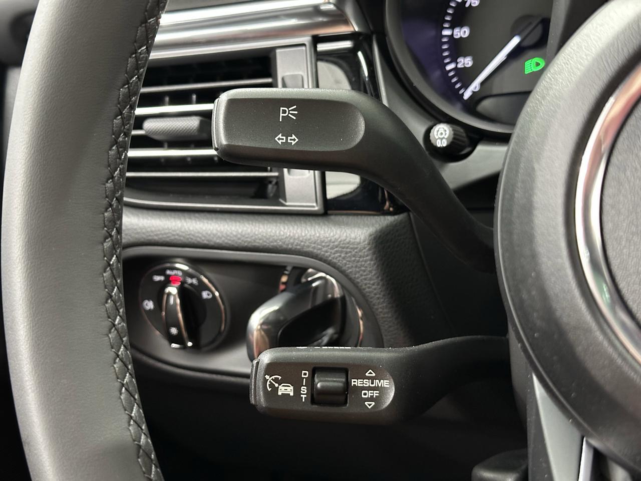 2026 Porsche Macan Newark DE