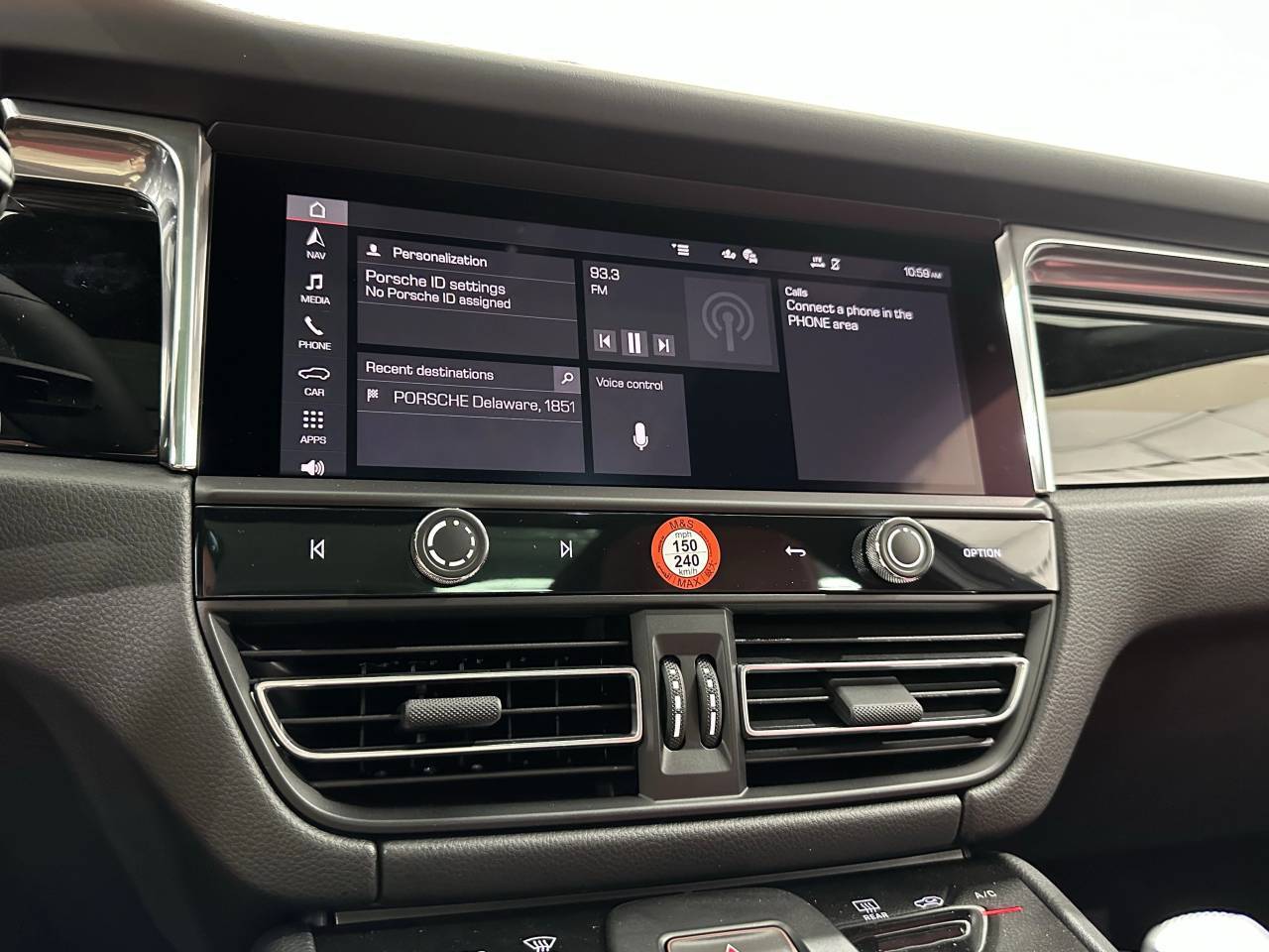 2026 Porsche Macan Newark DE