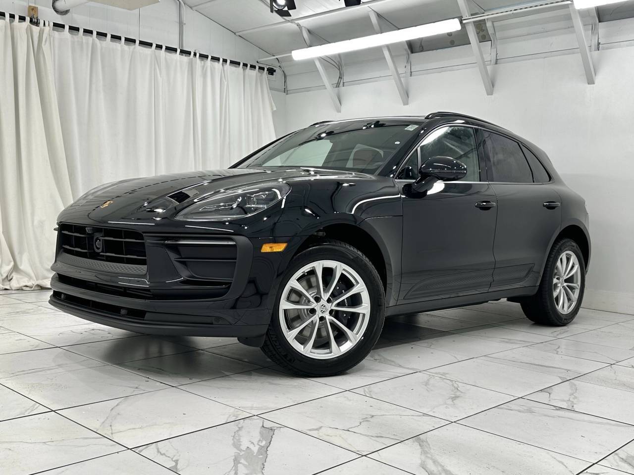 2026 Porsche Macan Newark DE