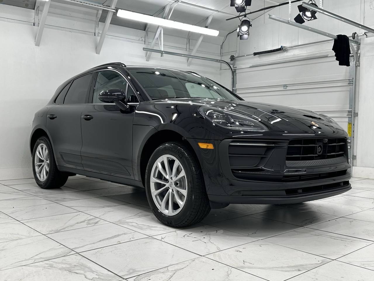 2026 Porsche Macan Newark DE
