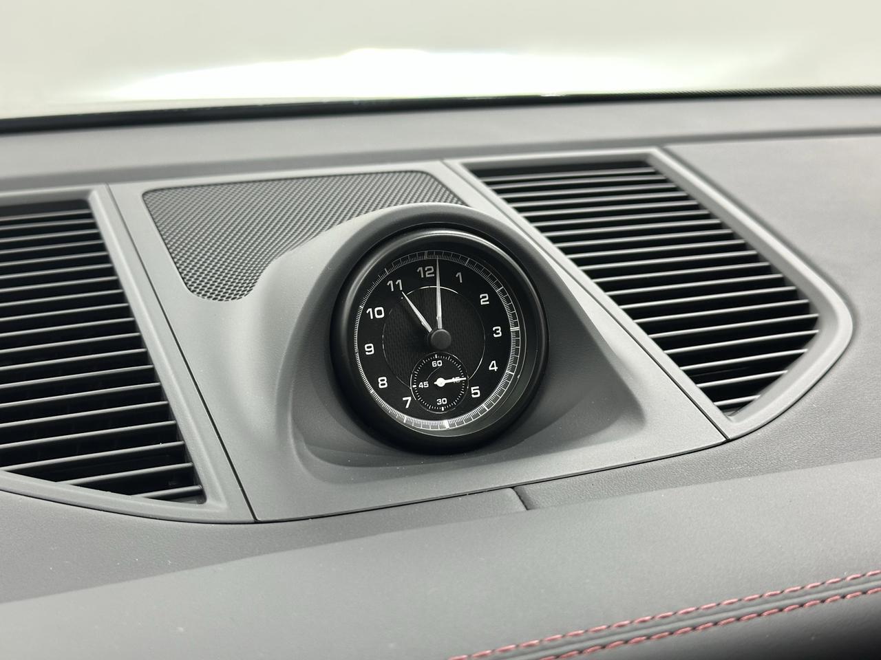 2026 Porsche Macan Newark DE