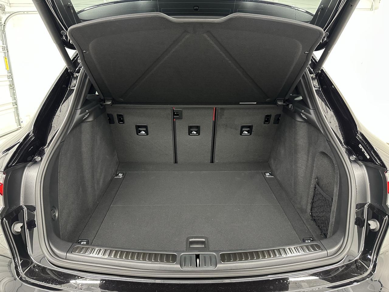 2026 Porsche Macan Newark DE