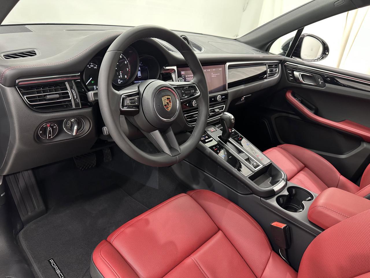2026 Porsche Macan Newark DE