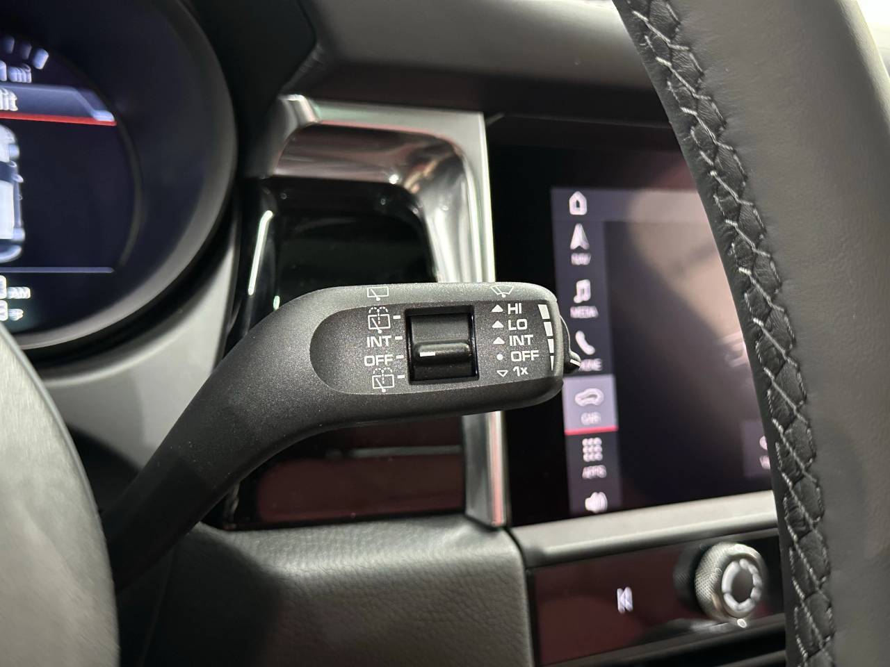 2026 Porsche Macan Newark DE
