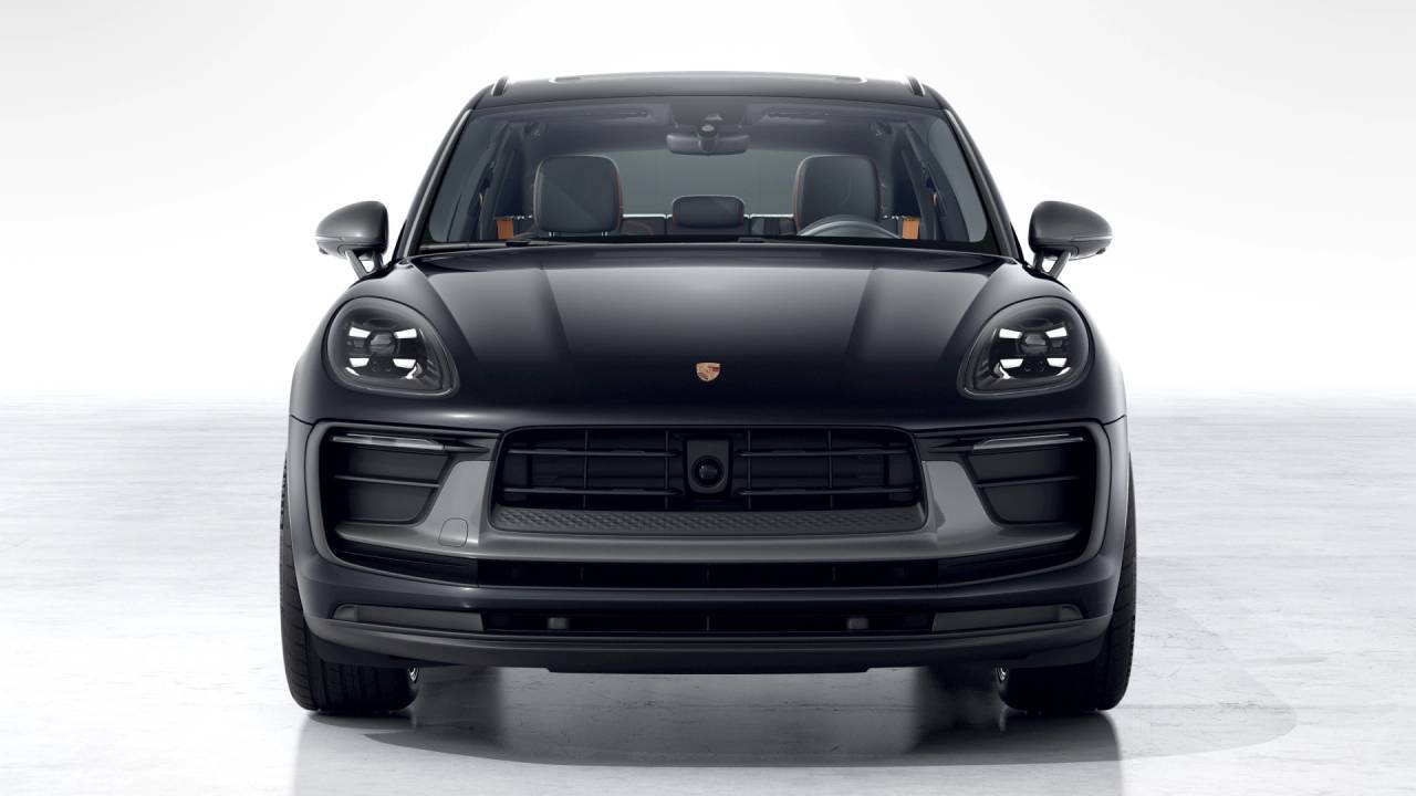 2026 Porsche Macan Newark DE