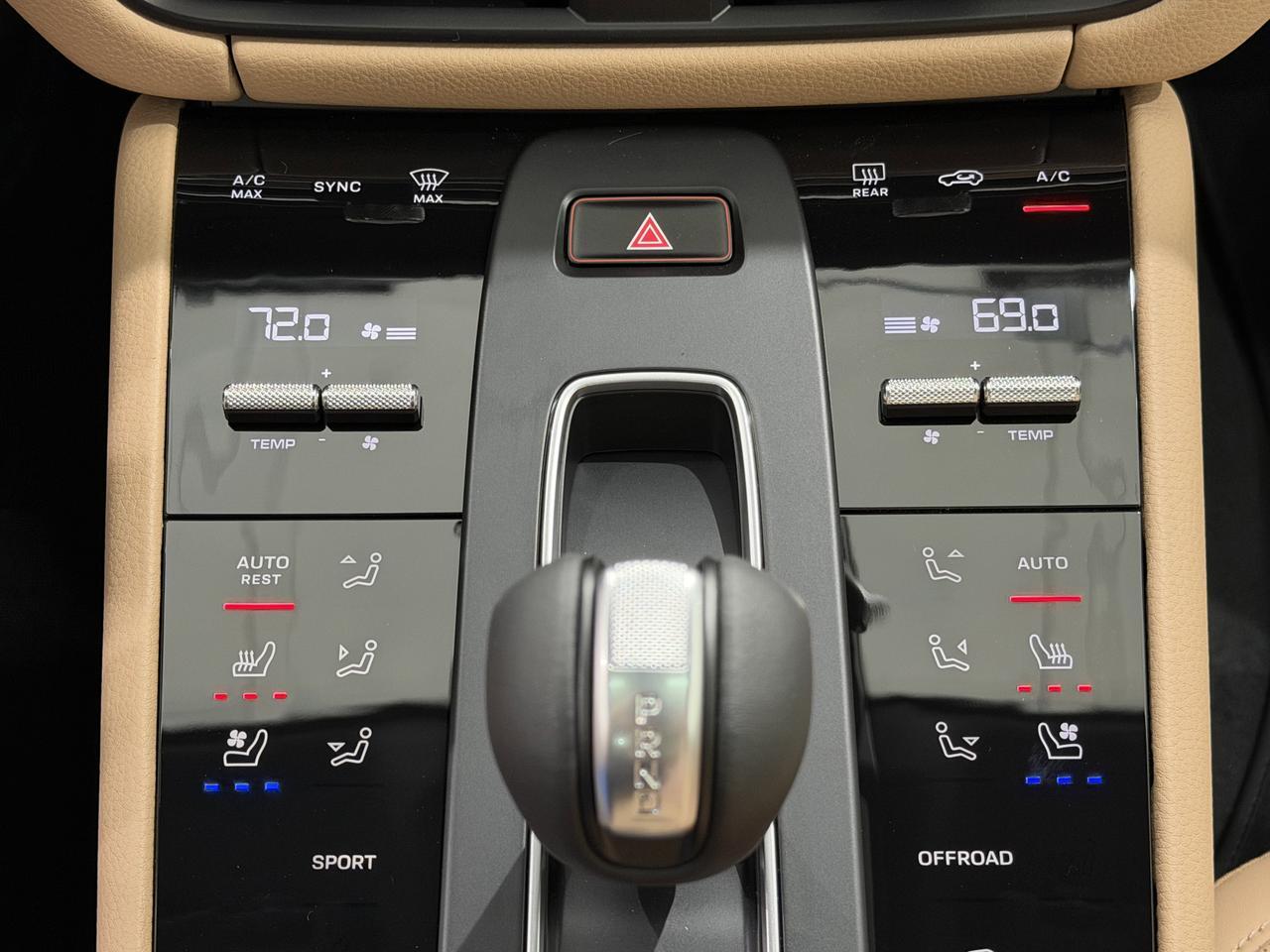 2026 Porsche Macan Newark DE