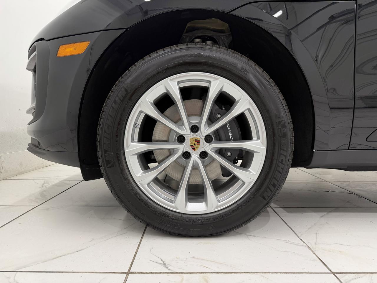 2026 Porsche Macan Newark DE