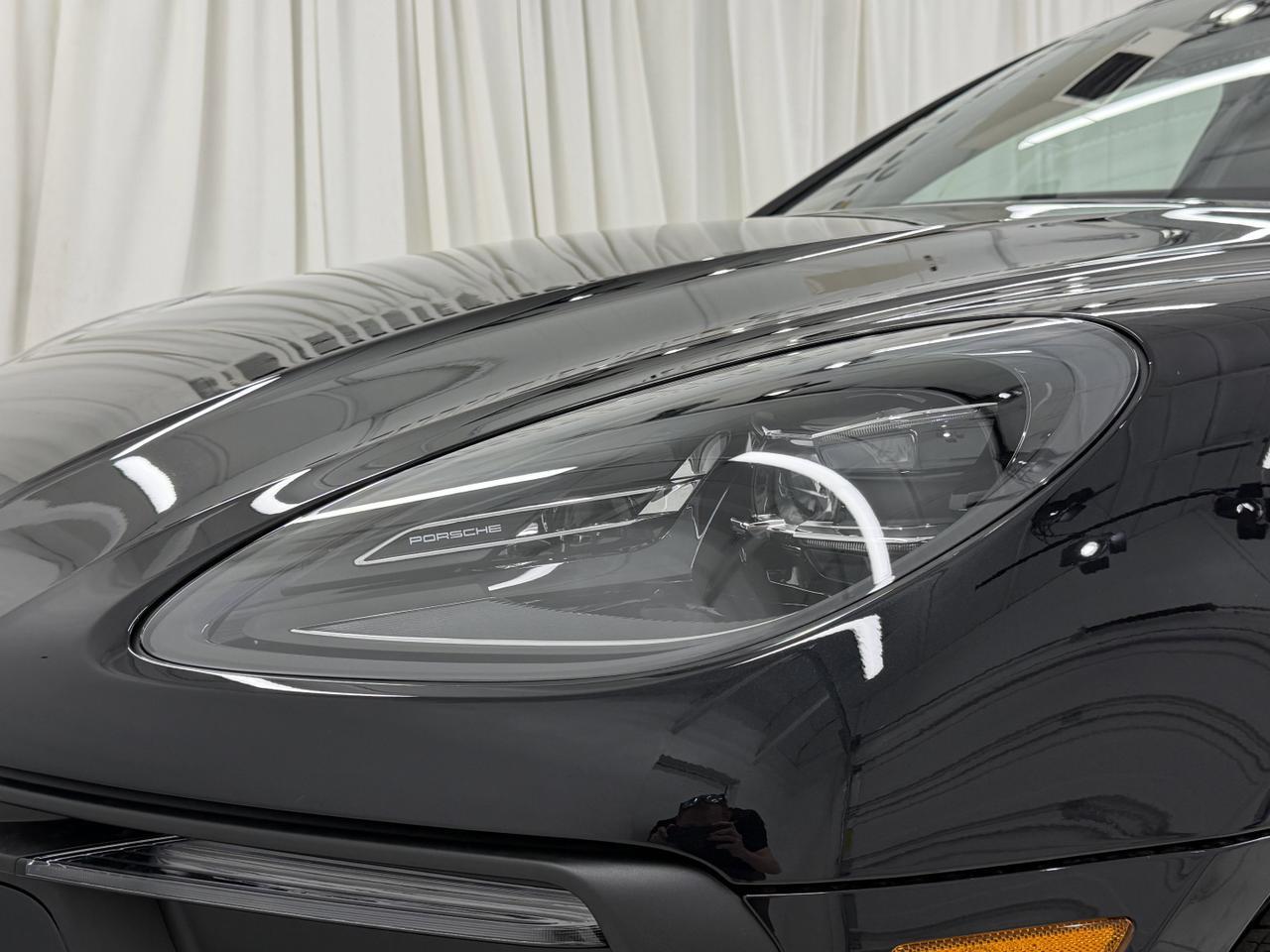 2026 Porsche Macan Newark DE