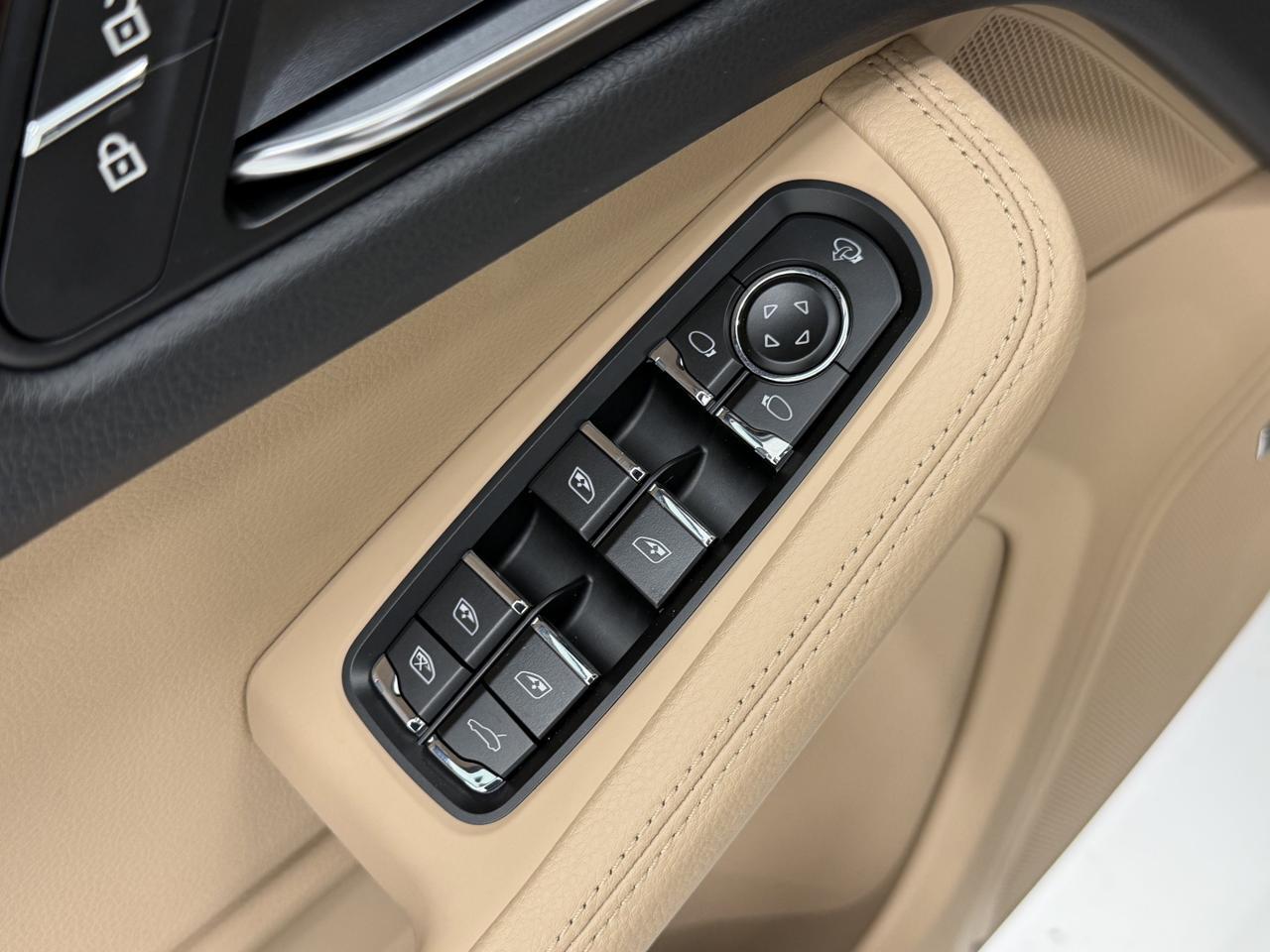 2026 Porsche Macan Newark DE