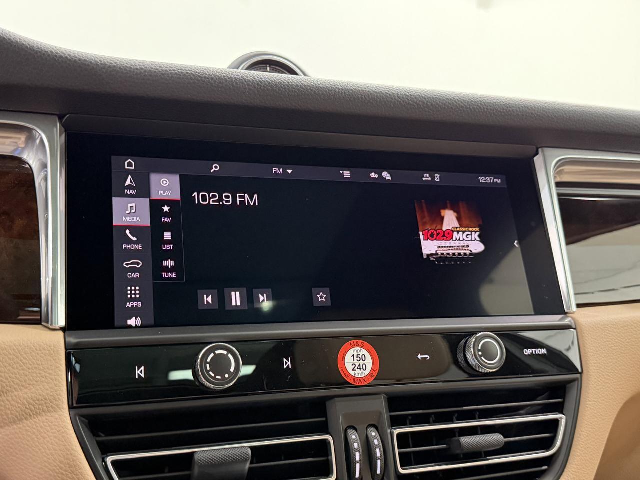 2026 Porsche Macan Newark DE