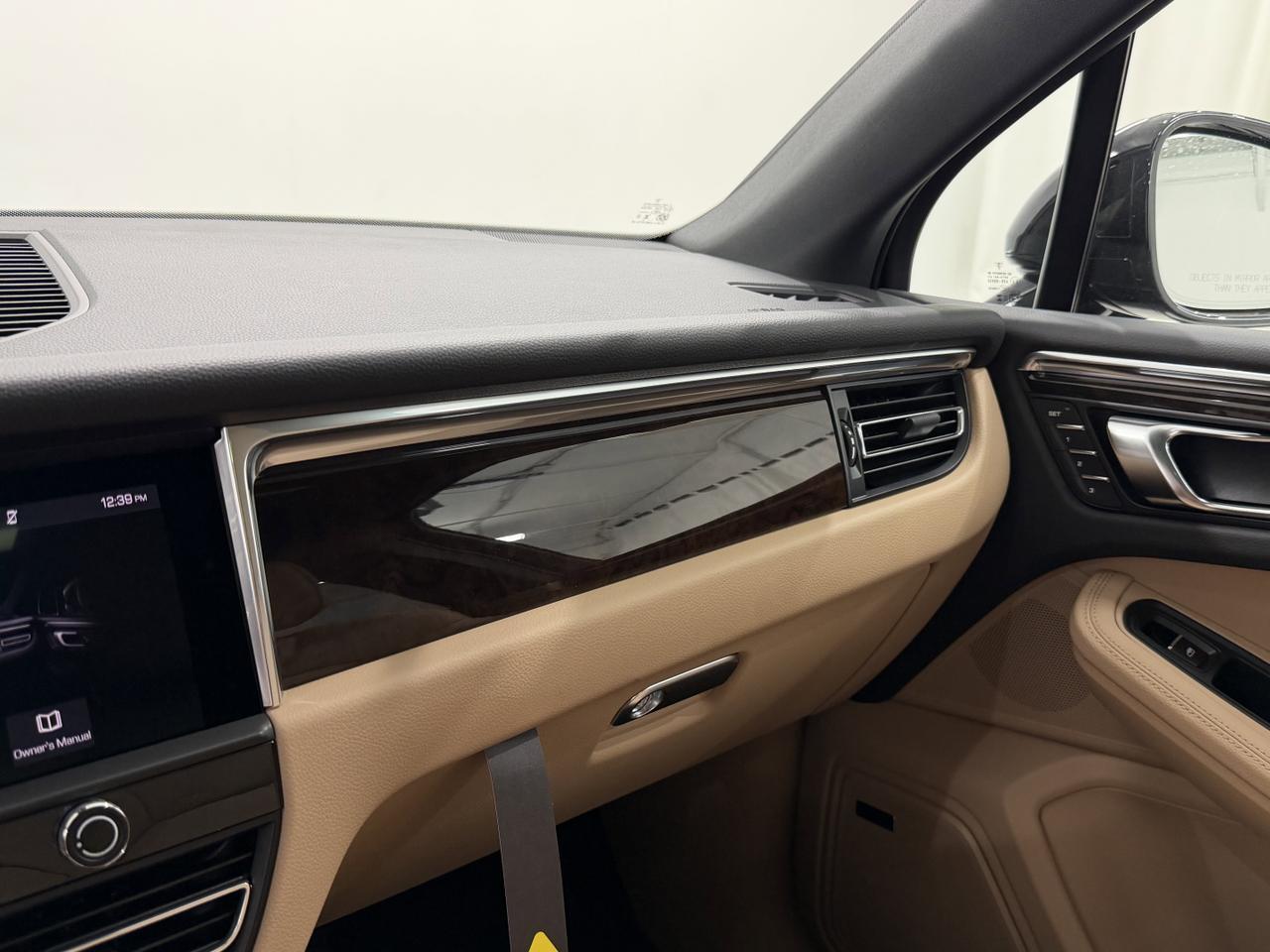 2026 Porsche Macan Newark DE