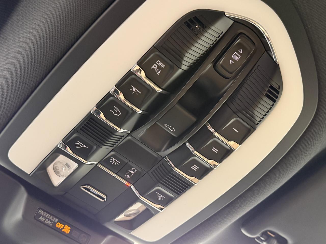 2026 Porsche Macan Newark DE