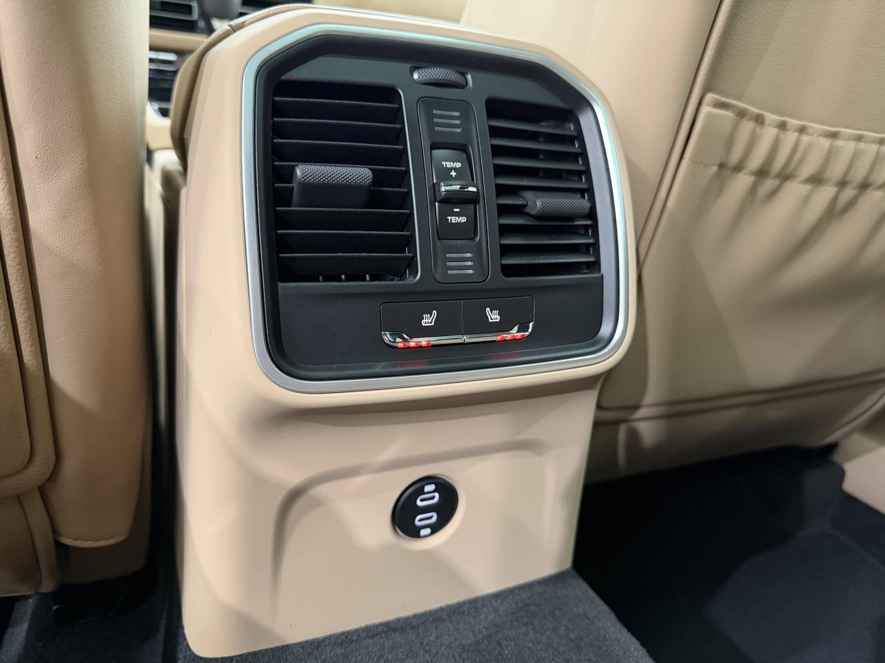 2026 Porsche Macan Newark DE