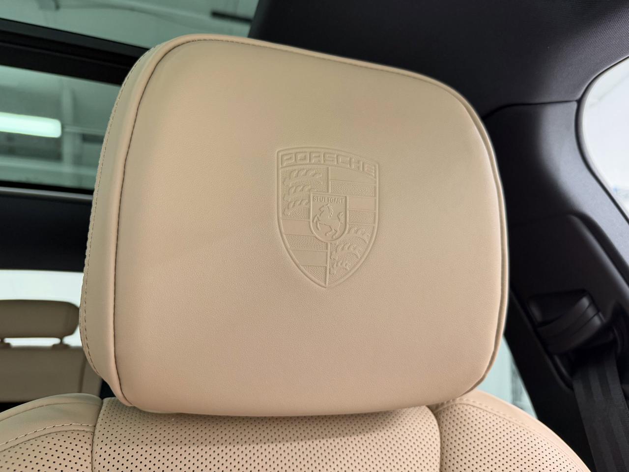 2026 Porsche Macan Newark DE