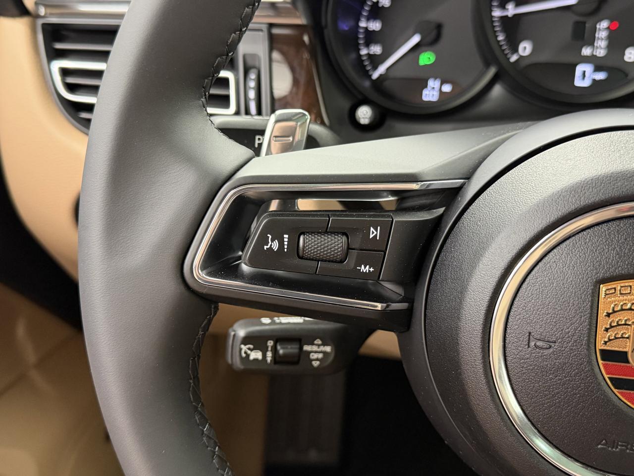 2026 Porsche Macan Newark DE