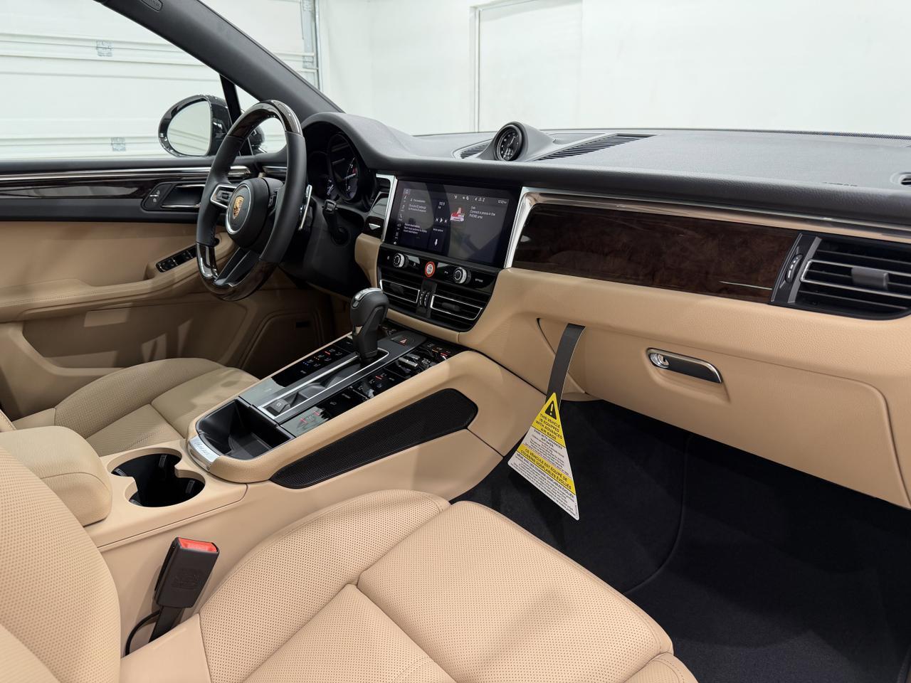 2026 Porsche Macan Newark DE